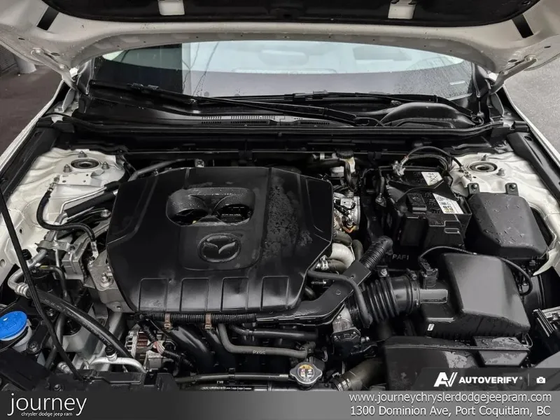 2025 MAZDA Mazda3 angle 9