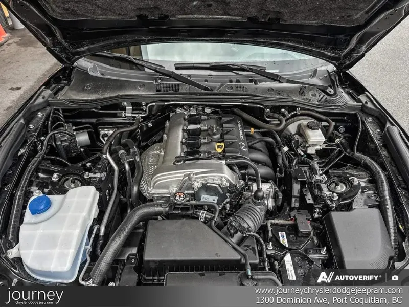 2022 MAZDA MX-5 angle 9