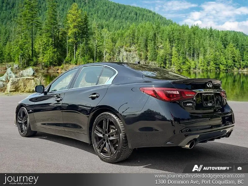 2018 INFINITI Q50 angle 4
