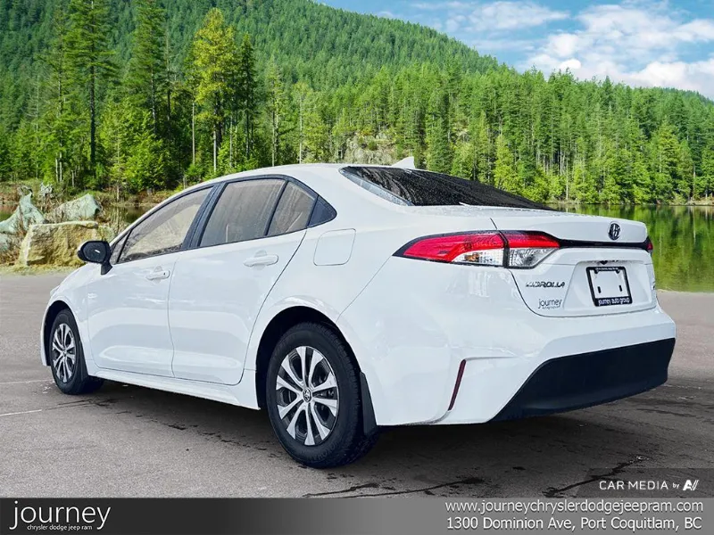 2023 TOYOTA Corolla angle 4