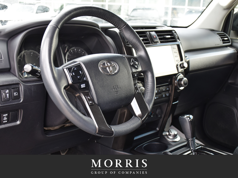 2021 Toyota 4Runner SR5  at Alfa Romeo of Winnipeg Winnipeg Manitoba (Image 12/25)