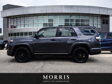 2021 Toyota 4Runner SR5  at Alfa Romeo of Winnipeg Winnipeg Manitoba thumbnail 3