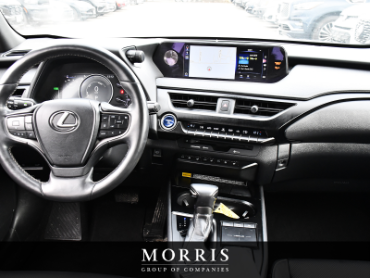 2019 Lexus UX Hybrid   at Alfa Romeo of Winnipeg Winnipeg MB thumbnail 16