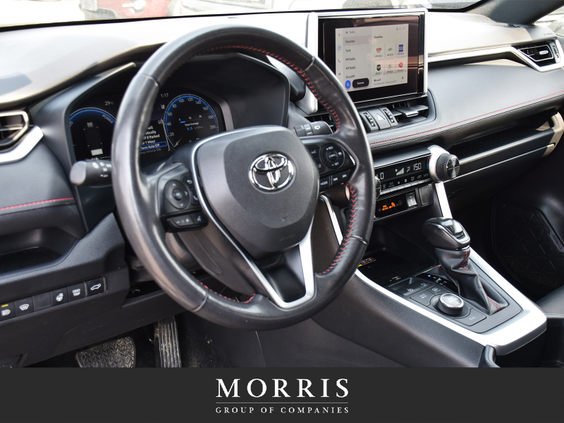 2023 Toyota Rav4 Prime XSE at Alfa Romeo of Winnipeg Winnipeg Manitoba (Image 12/26)