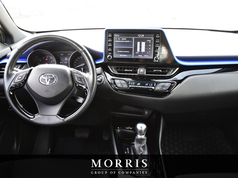 2020 Toyota C-HR XLE Premium  at Alfa Romeo of Winnipeg Winnipeg Manitoba (Image 15/23)