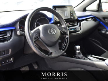 2020 Toyota C-HR XLE Premium  at Alfa Romeo of Winnipeg Winnipeg Manitoba thumbnail 11