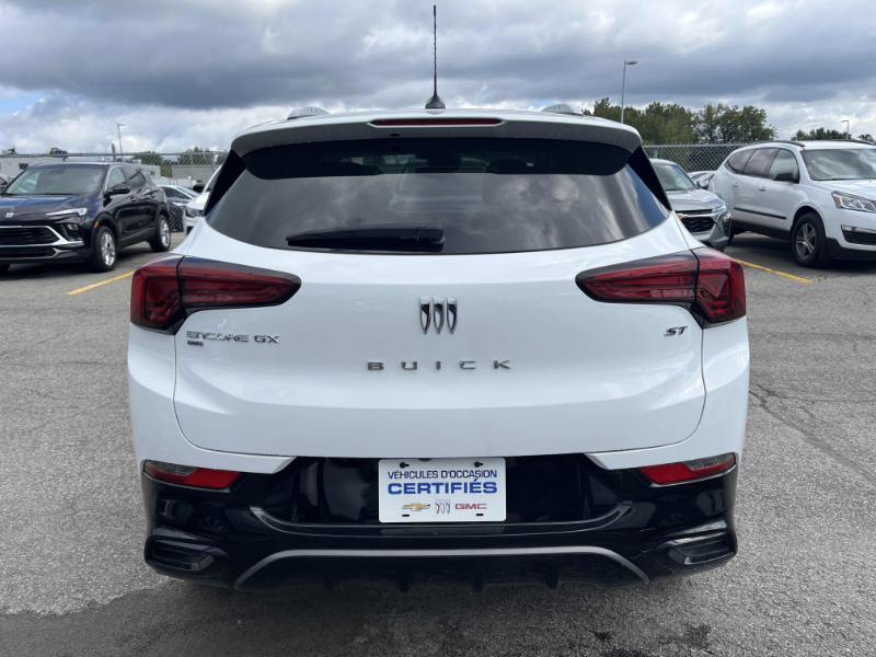 2024 Buick Encore GX ST at Alfa Romeo of Winnipeg Winnipeg Manitoba (Image 5/10)