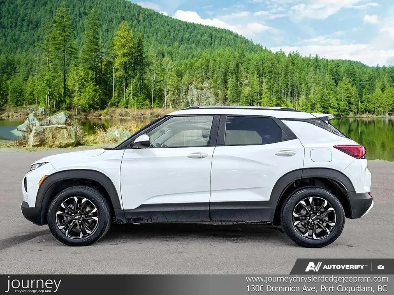 2023 CHEVROLET Trailblazer angle 3