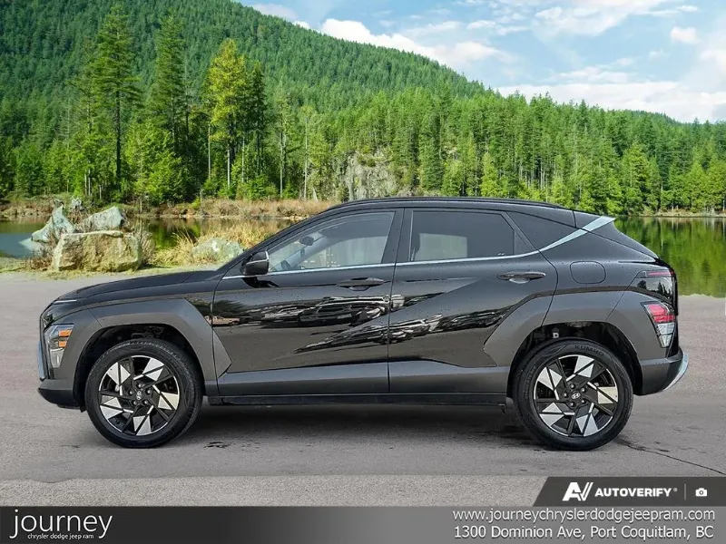 2025 HYUNDAI Kona angle 3