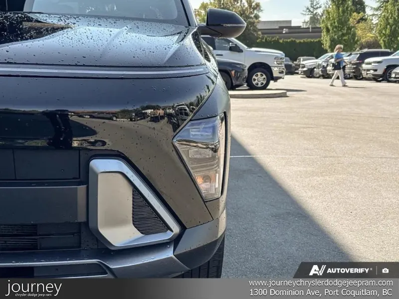 2025 HYUNDAI Kona angle 7