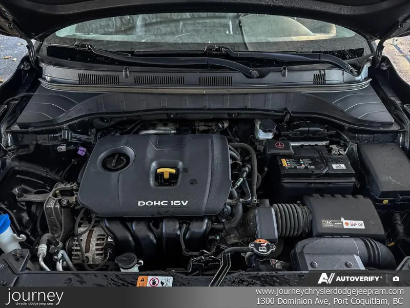 2021 HYUNDAI Kona angle 9