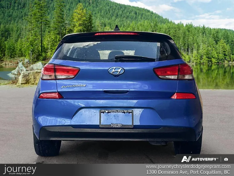 2018 HYUNDAI Elantra GT angle 5