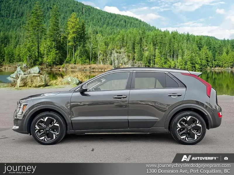 2024 KIA Niro EV angle 3