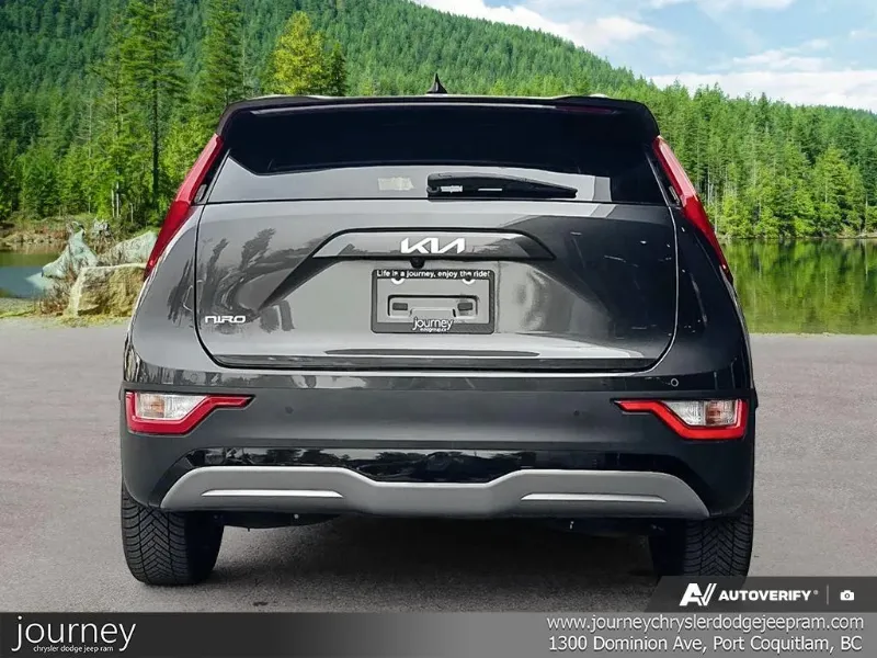 2024 KIA Niro EV angle 5