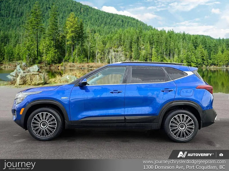 2021 KIA Seltos angle 3