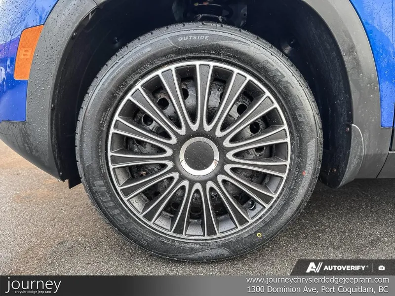 2021 KIA Seltos angle 6