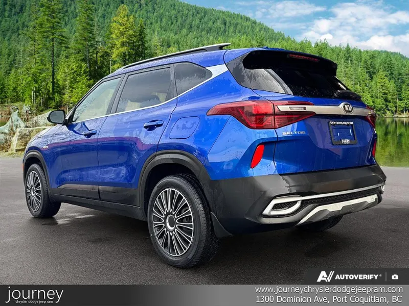 2021 KIA Seltos angle 4