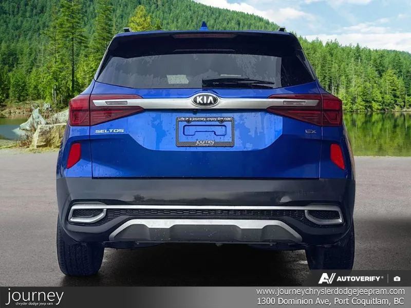 2021 KIA Seltos angle 5