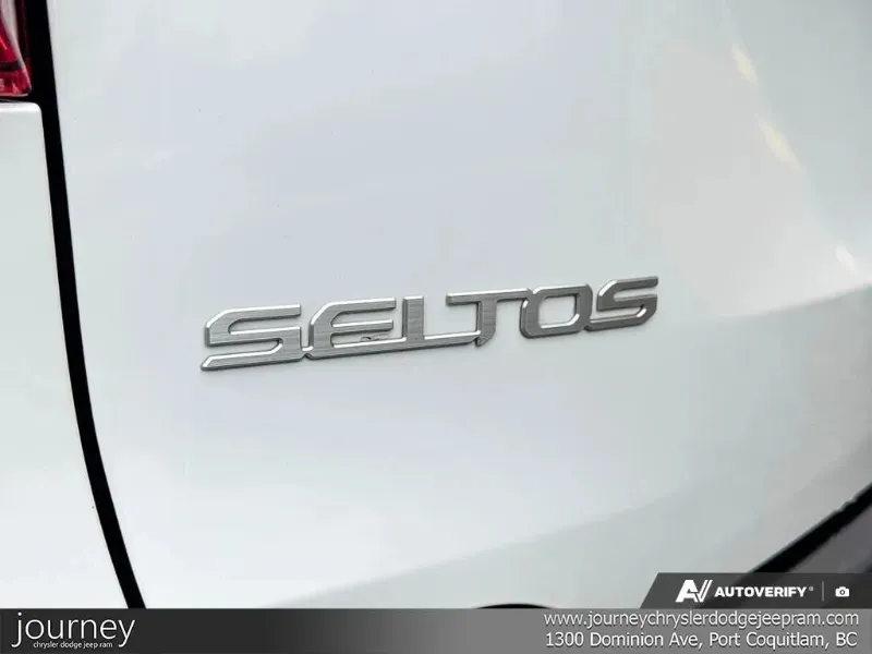 2025 KIA Seltos angle 8