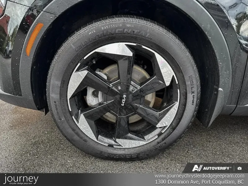 2025 KIA Sorento Hybrid angle 6