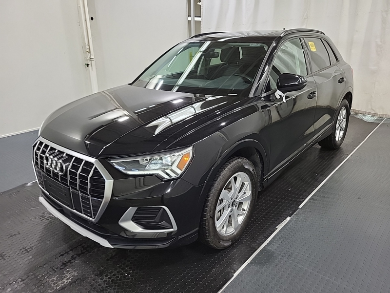 Black 2022 Audi Q3 quattro Komfort 45 TFSI SUV / Crossover Automatic