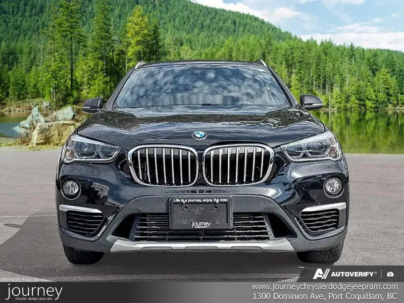 2018 BMW X1 angle 2