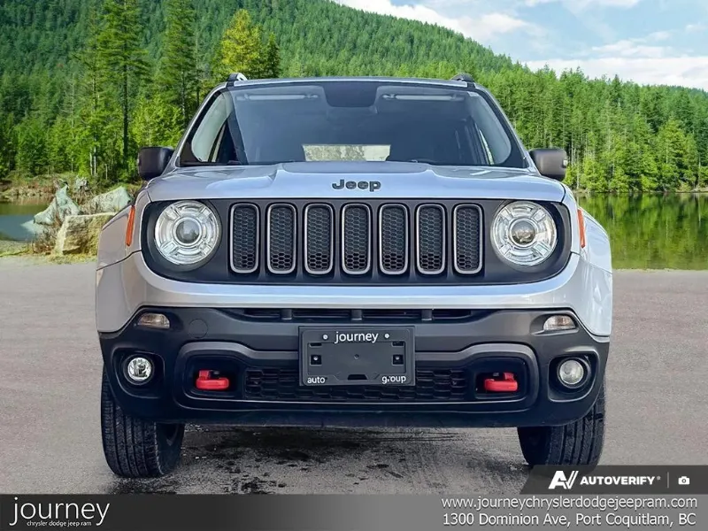2017 JEEP Renegade angle 2
