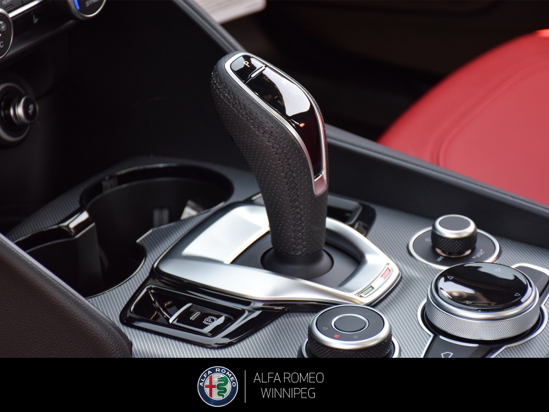 2026 ALFA ROMEO Giulia Veloce  at Alfa Romeo of Winnipeg Winnipeg Manitoba (Image 16/26)