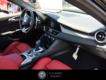 2026 ALFA ROMEO Giulia Veloce  at Alfa Romeo of Winnipeg Winnipeg Manitoba thumbnail 23