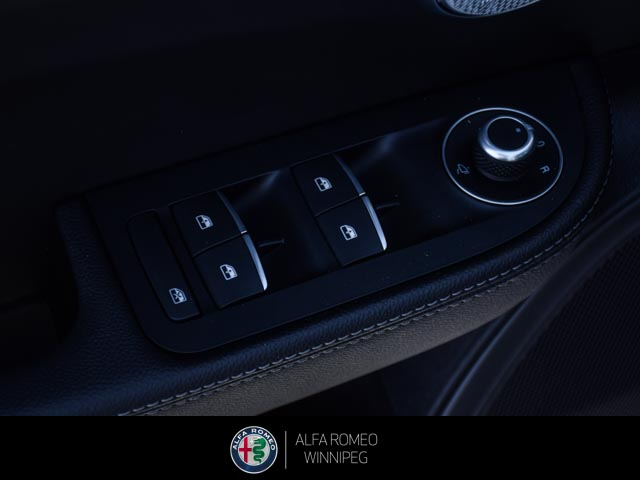 2025 ALFA ROMEO Giulia   at Alfa Romeo of Winnipeg Winnipeg Manitoba (Image 10/22)