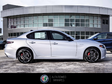 2025 ALFA ROMEO Giulia   at Alfa Romeo of Winnipeg Winnipeg Manitoba thumbnail 7