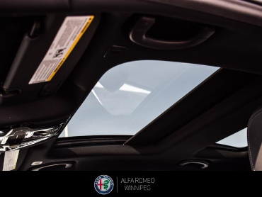2025 ALFA ROMEO Giulia   at Alfa Romeo of Winnipeg Winnipeg Manitoba thumbnail 11