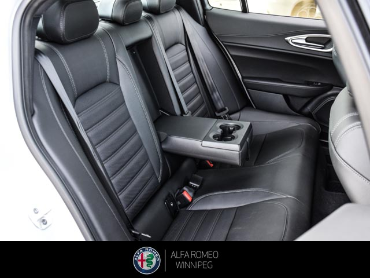 2025 ALFA ROMEO Giulia   at Alfa Romeo of Winnipeg Winnipeg Manitoba thumbnail 19