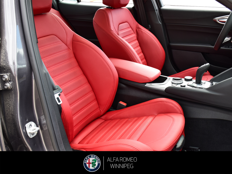 2026 ALFA ROMEO Giulia Veloce  at Alfa Romeo of Winnipeg Winnipeg Manitoba (Image 20/23)