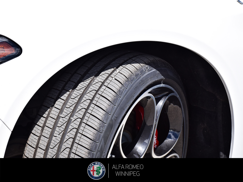 2026 ALFA ROMEO Giulia Veloce  at Alfa Romeo of Winnipeg Winnipeg Manitoba (Image 12/27)