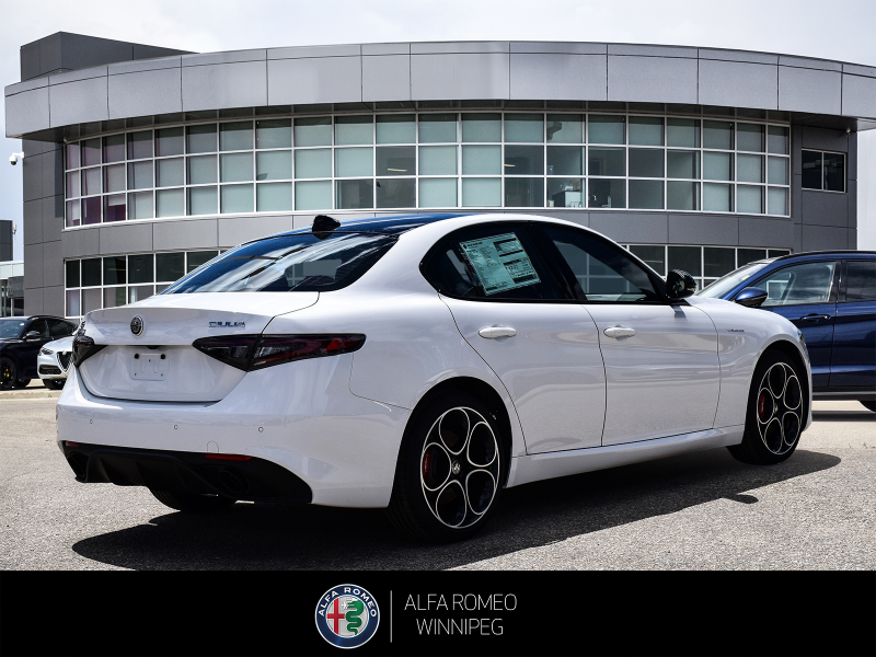 2026 ALFA ROMEO Giulia Veloce  at Alfa Romeo of Winnipeg Winnipeg Manitoba (Image 5/27)