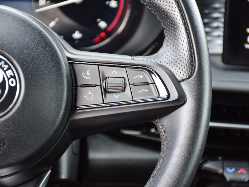 2024 Alfa Romeo Tonale Sprint  at Alfa Romeo of Winnipeg Winnipeg Manitoba (Image 18/20)