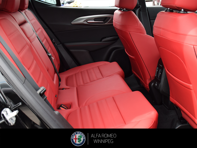 2026 ALFA ROMEO Tonale Veloce  at Alfa Romeo of Winnipeg Winnipeg Manitoba (Image 22/24)