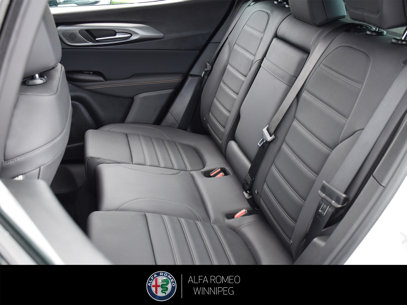 2025 ALFA ROMEO Tonale Veloce  at Alfa Romeo of Winnipeg Winnipeg Manitoba (Image 19/28)