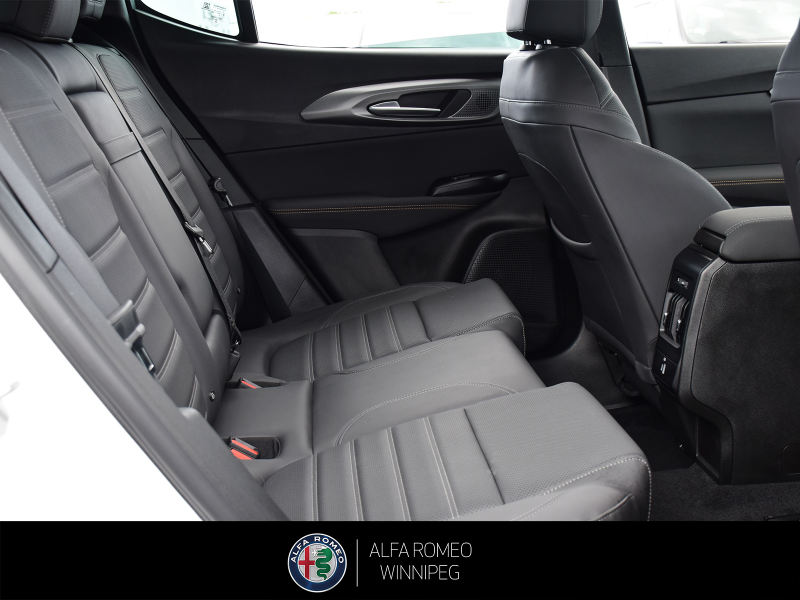 2025 ALFA ROMEO Tonale Veloce  at Alfa Romeo of Winnipeg Winnipeg Manitoba (Image 22/28)