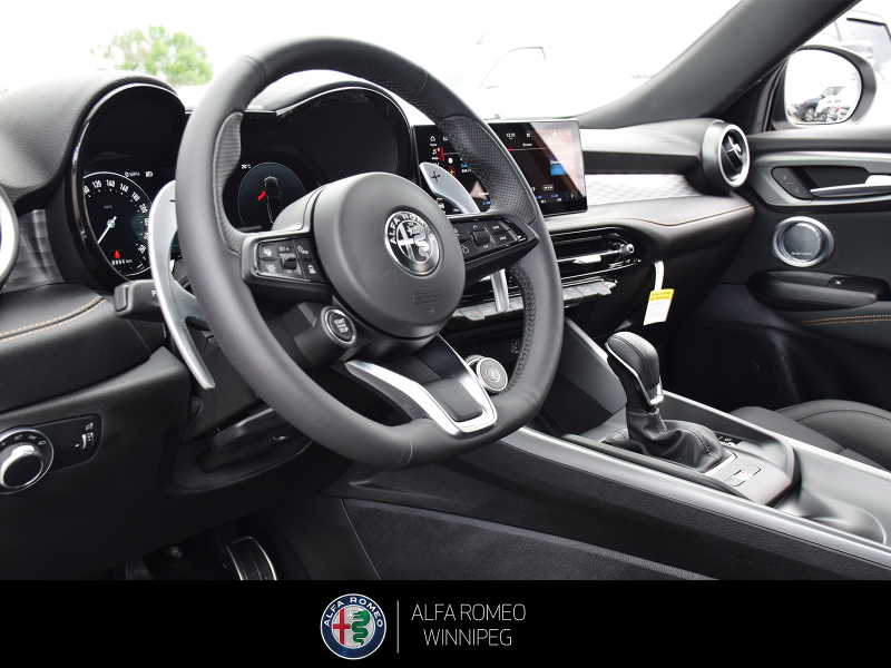 2025 ALFA ROMEO Tonale Veloce  at Alfa Romeo of Winnipeg Winnipeg Manitoba (Image 16/28)