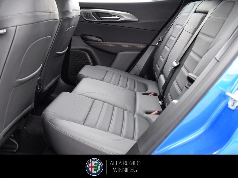 2025 ALFA ROMEO Tonale Veloce  at Alfa Romeo of Winnipeg Winnipeg Manitoba (Image 17/21)