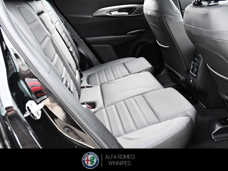 2026 ALFA ROMEO Tonale Veloce  at Alfa Romeo of Winnipeg Winnipeg MB (Image 21/23)