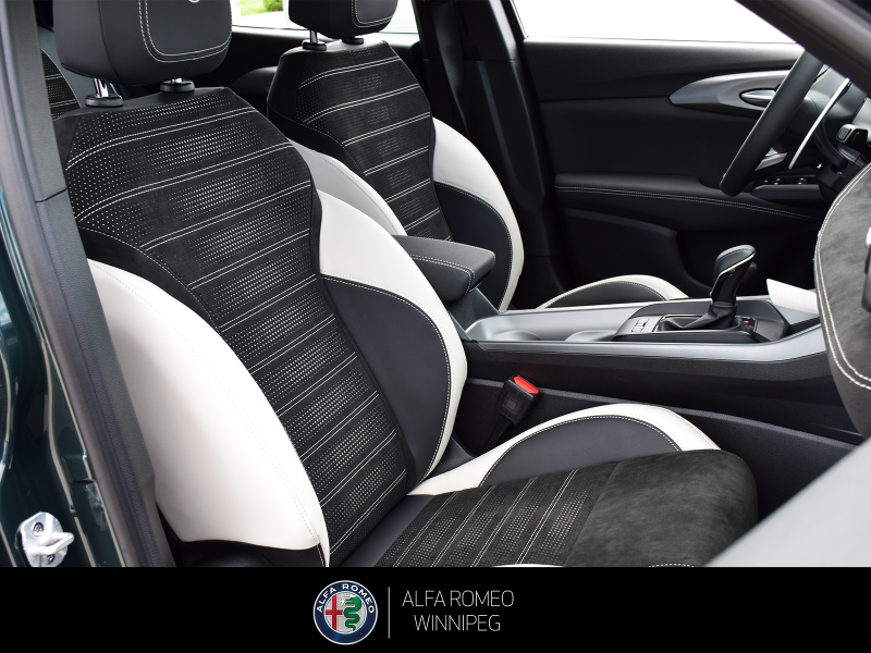 2026 ALFA ROMEO Tonale Speciale  at Alfa Romeo of Winnipeg Winnipeg Manitoba (Image 23/27)