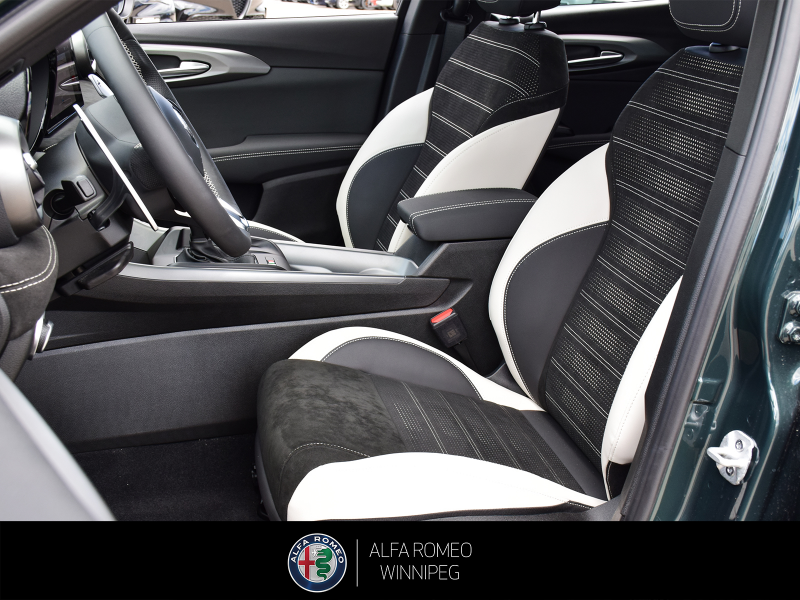 2026 ALFA ROMEO Tonale Speciale  at Alfa Romeo of Winnipeg Winnipeg Manitoba (Image 18/27)