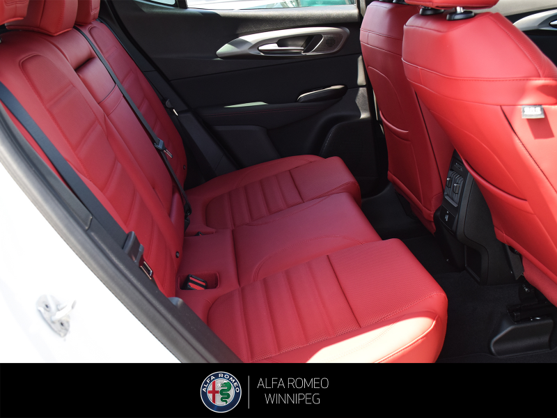 2026 ALFA ROMEO Tonale Veloce at Alfa Romeo of Winnipeg Winnipeg Manitoba (Image 21/26)