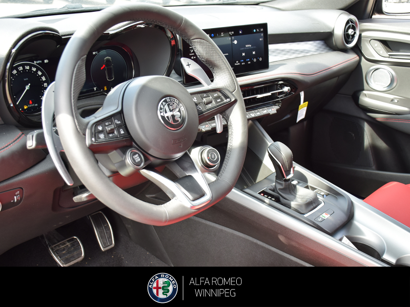 2026 ALFA ROMEO Tonale Veloce at Alfa Romeo of Winnipeg Winnipeg Manitoba (Image 14/23)