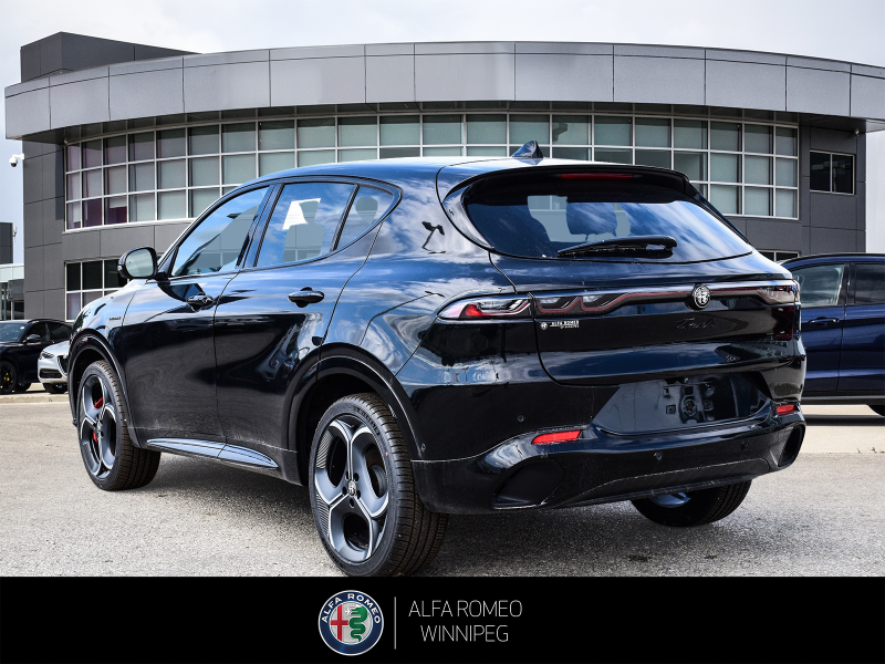 2026 ALFA ROMEO Tonale Veloce at Alfa Romeo of Winnipeg Winnipeg Manitoba (Image 3/23)