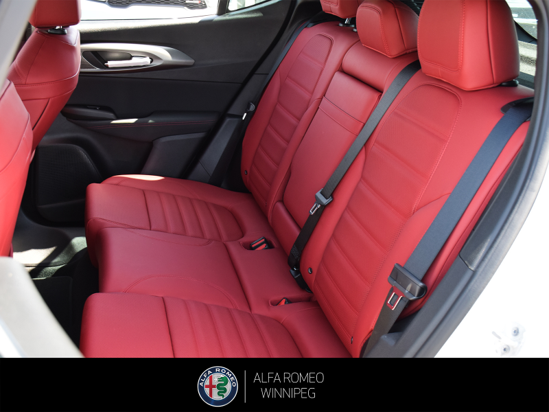 2026 ALFA ROMEO Tonale Veloce  at Alfa Romeo of Winnipeg Winnipeg Manitoba (Image 18/26)