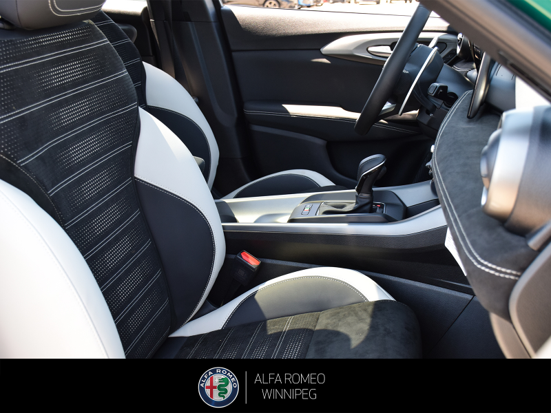 2026 ALFA ROMEO Tonale Speciale  at Alfa Romeo of Winnipeg Winnipeg Manitoba (Image 20/24)